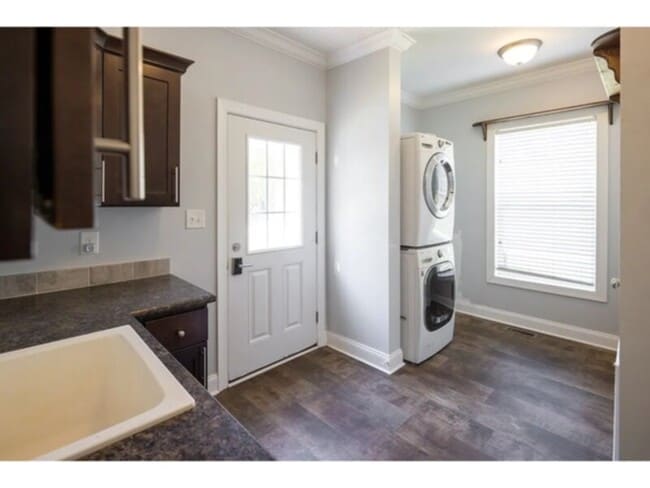 Photo - 3 Bedroom 2 Bathroom for rent