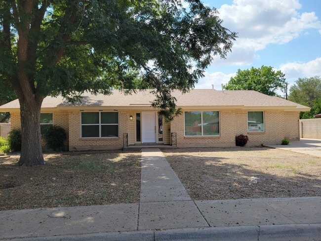 Building Photo - 3208 Futura Dr Rental