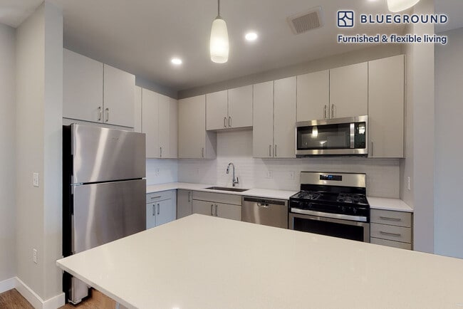 Photo - 155 Lenox St Unidad SI FL2-ID5910A