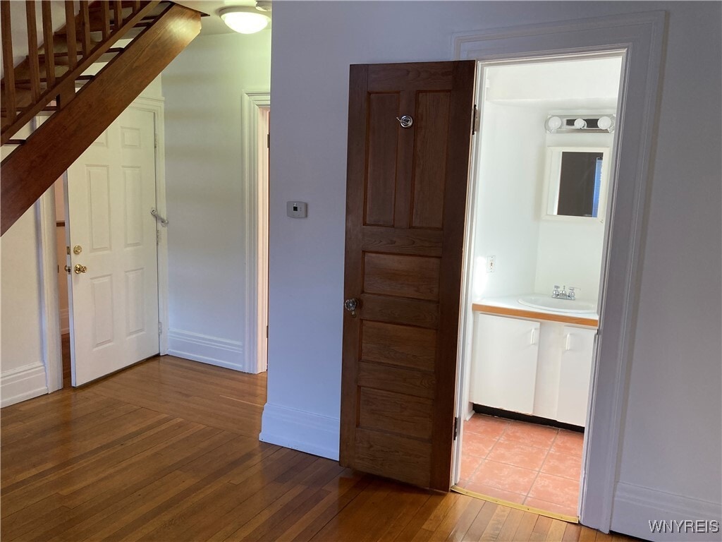 Photo - 451 Franklin St