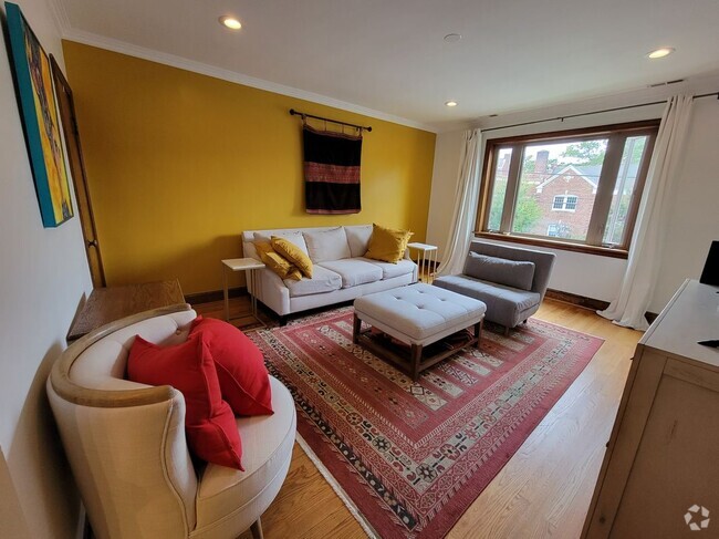 Building Photo - 4004 8th St NE Rental