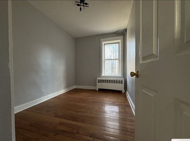204 Bidwell Ave 3
