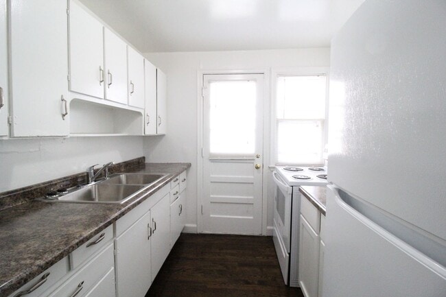 Photo - November 2025 FREE On This One Bedroom Dup...