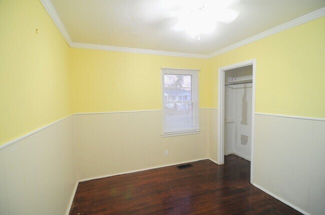 Photo - 1702 Truman Dr NE