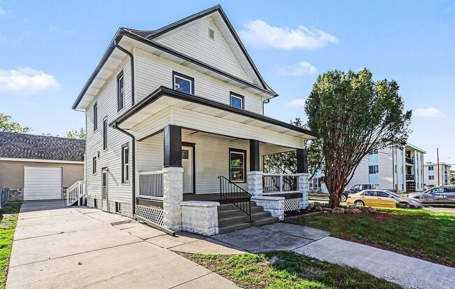 Photo - 1341 N 45th St
