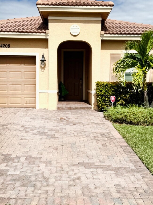 Photo - 4208 Troon Pl