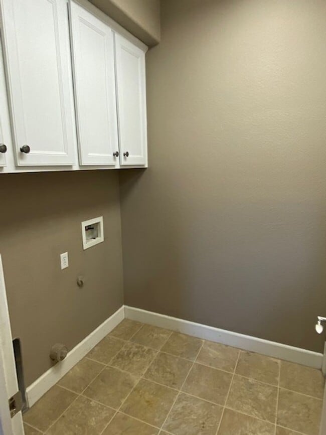 Photo - Lincoln Crossing 6 bedroom home