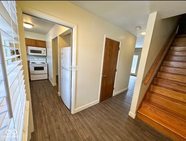 Photo - 601 E Washington St Townhome