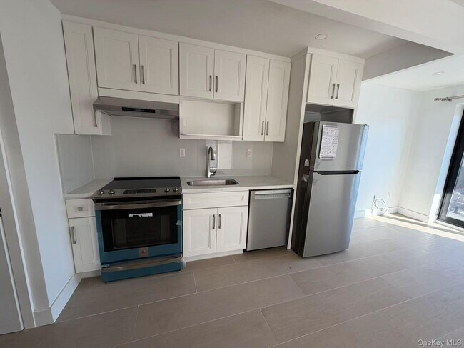 Photo - 165-02 Sanford Ave Unit 203