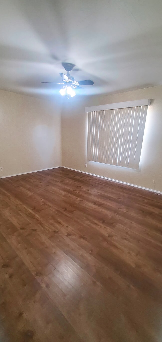 Dormitorio principal - 6283 Marsha Ave