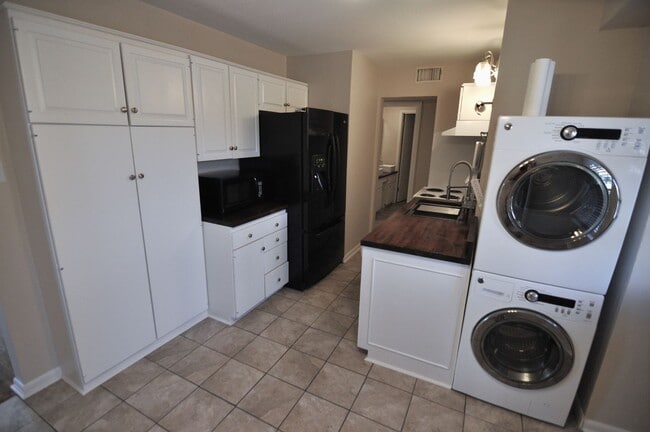 Photo - Beautiful Austin condo in amazing location!