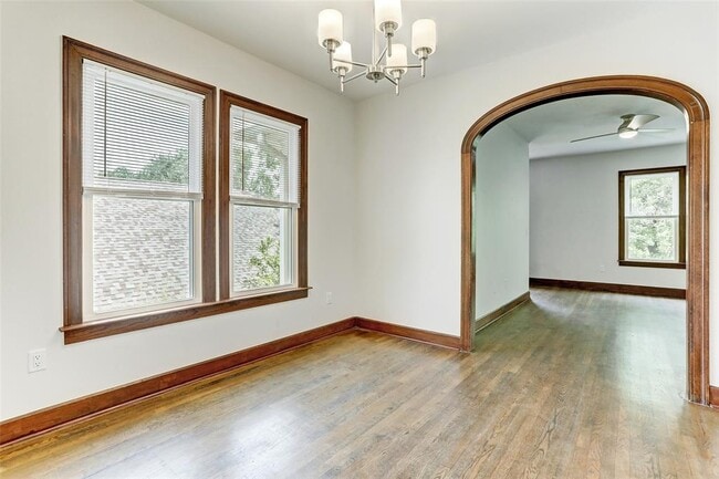 Photo - 603 Bellevue Pl