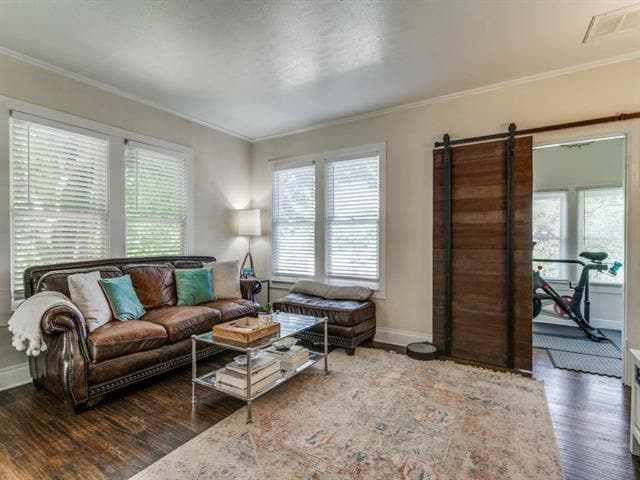 Photo - 6110 Junius St
