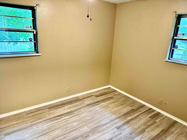 Photo - 508 Mustang Dr