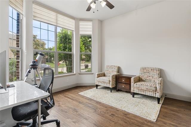 Photo - 8212 Oakwood Dr