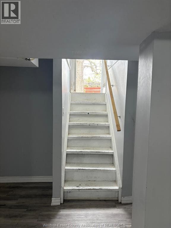 Photo - 3580 McKay Ave