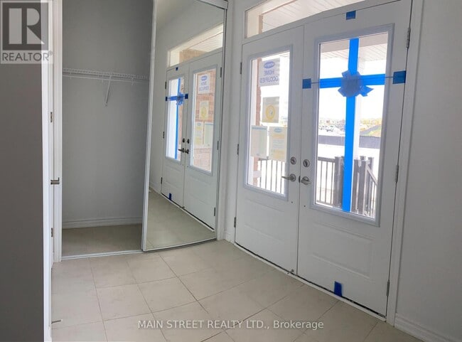 Photo - 867 Whitlock Ave