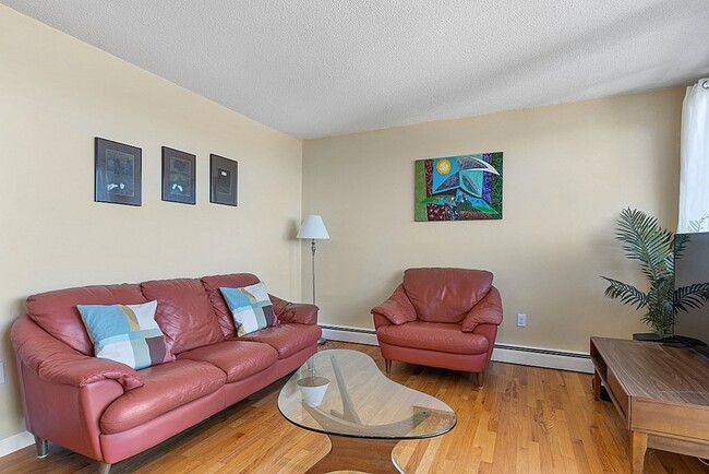 15 Inman St Unit 12