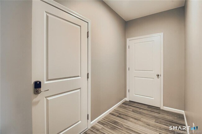 Photo - 9 Steele Blvd Unit 306