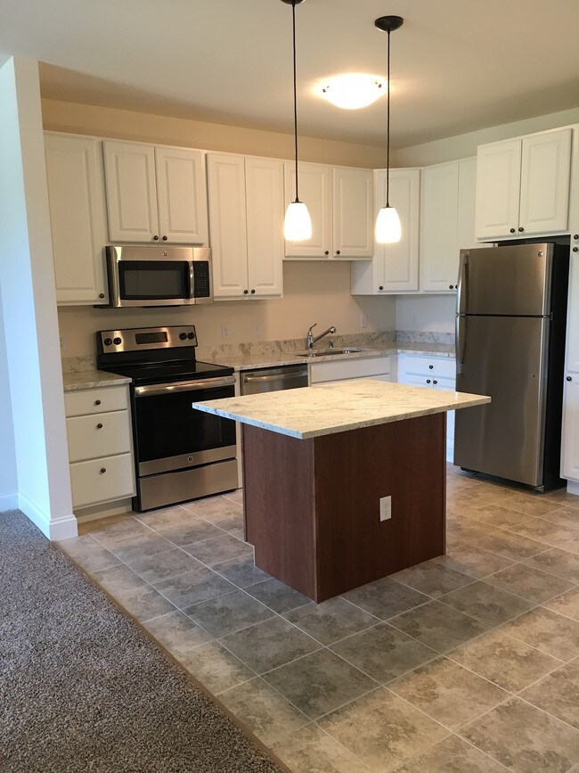 Hartland Riverwalk Apartments For Rent in Hartland, WI