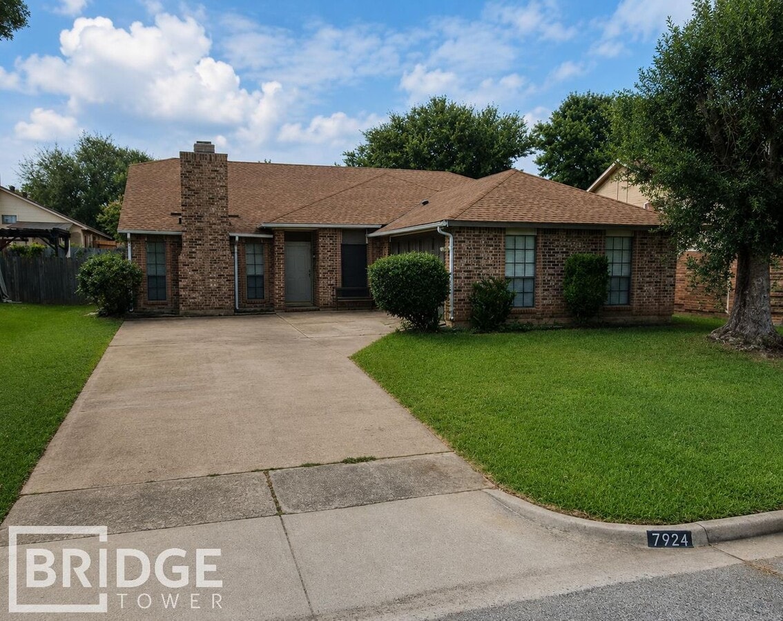 Photo - 7924 Eastwind Dr