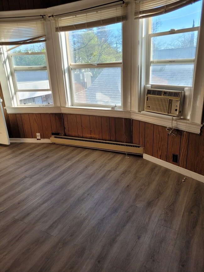 Photo - 1235 32nd St Unidad Upper