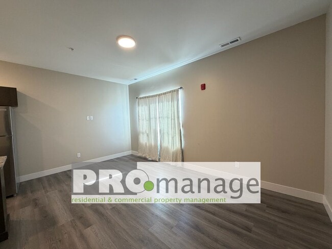 Photo - 2 Bd/1ba Upper-Level Apartment – Central Rexburg Location