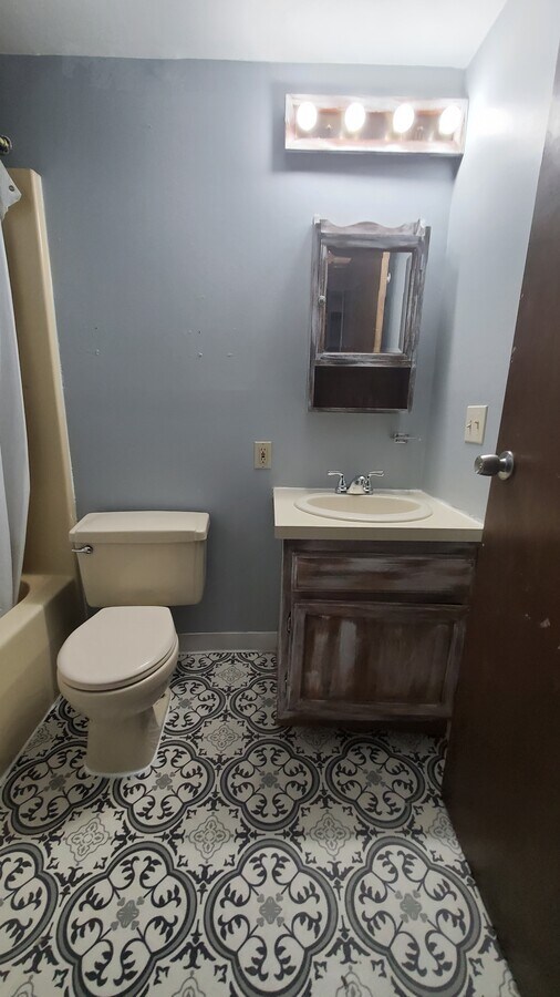 Photo - 1349 Pierce Ave Unit 1