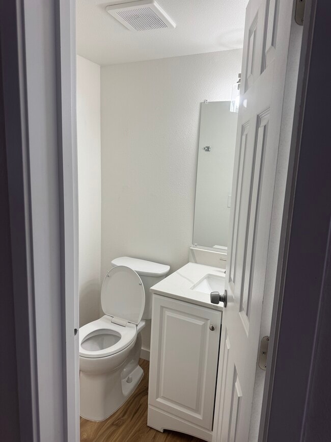 Photo - 1949 SW Timber Ave