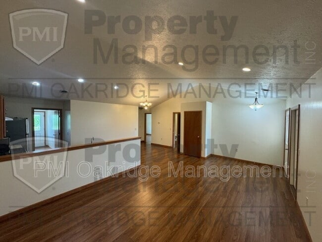 Photo - 107 Meadow Dr Unit 1
