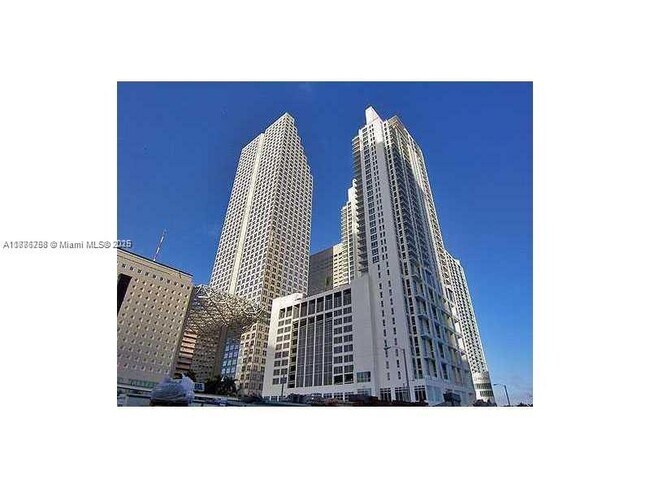 Building Photo - 300 S Biscayne Blvd Unit 3209