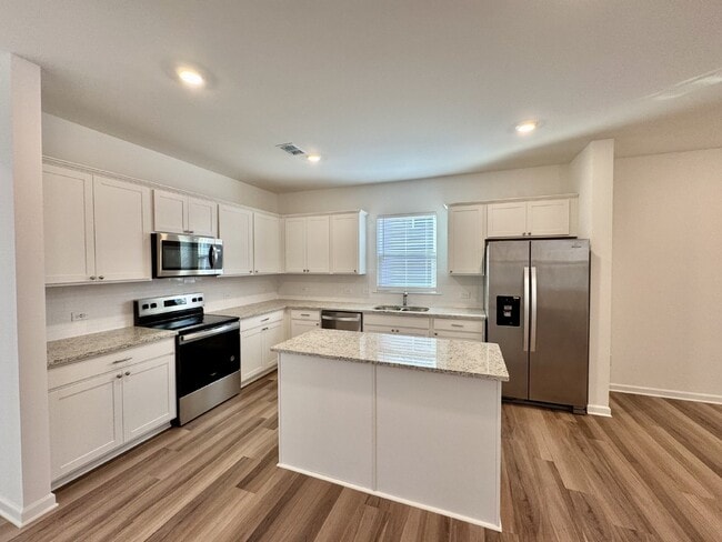 Photo - Like New 5 Bedroom Home with Community Amenities