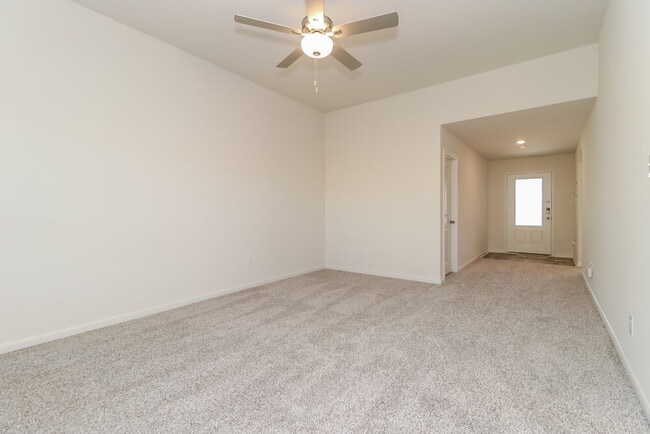 Photo - 1313 Woodwinds Dr