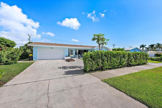 Photo - 409 Lighthouse Dr