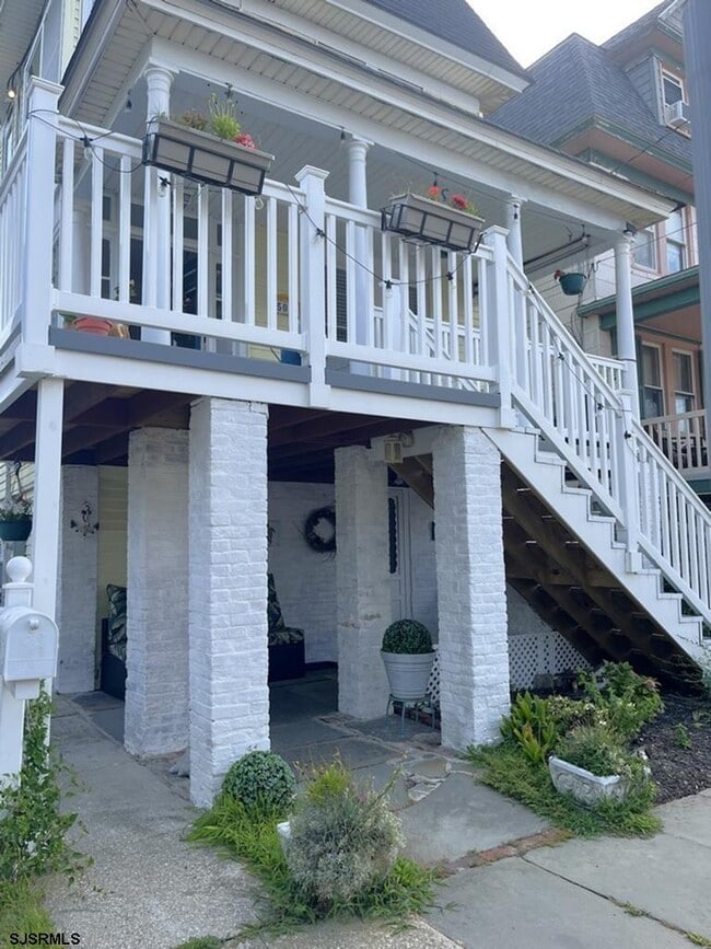 509 E 4th St Unit 1