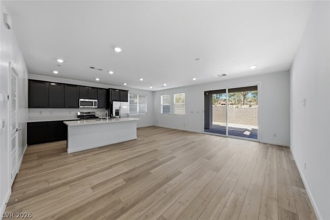 Photo - 1752 Strada Nathan