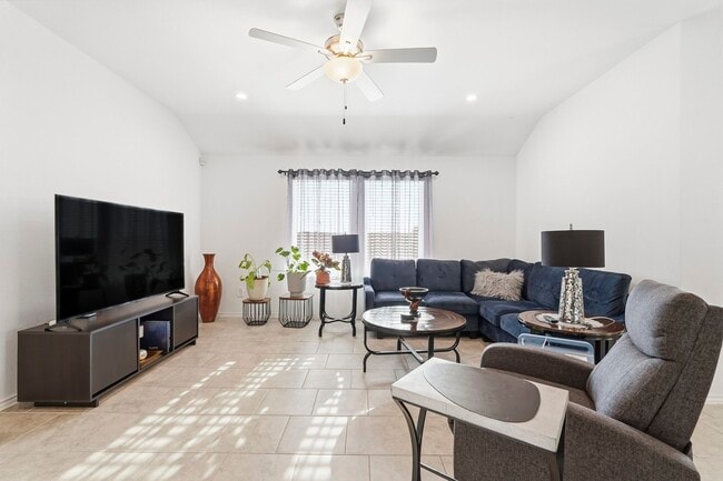 Photo - 1046 Appaloosa Ln