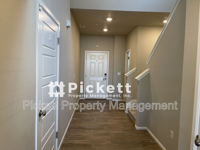 Photo - 938 Timberline Ave