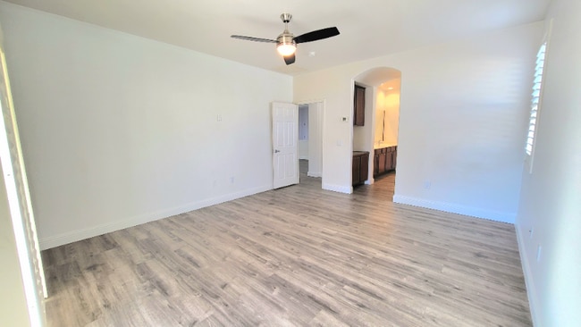 Photo - 3879 N Mayfield Ranch Rd