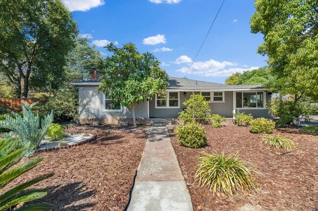 Building Photo - 15603 Benedict Ln