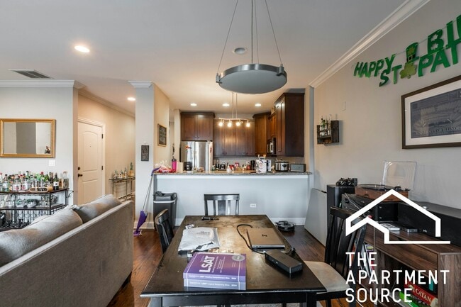 Photo - 1136 W Diversey Pkwy Unidad 3