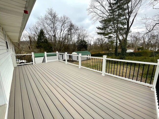 Photo - Updated 4 Bedroom, home Farragut!