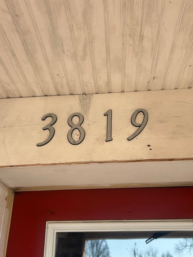 Photo - 3819 Kossuth Ave