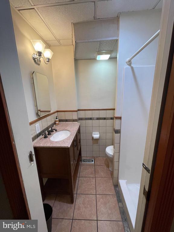 Photo - 358 Krams Ave