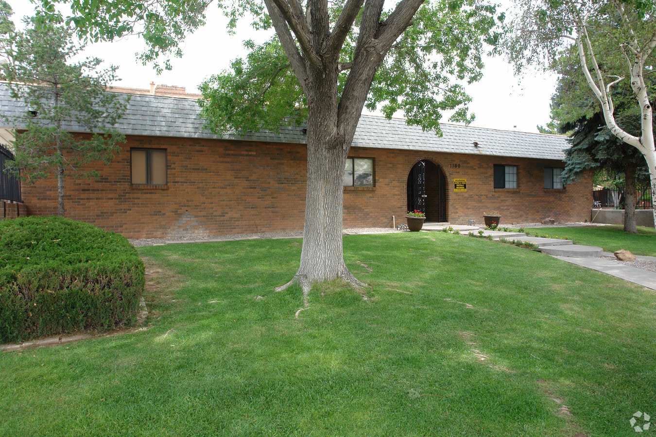 Grandview Apartments - Grandview Apartments