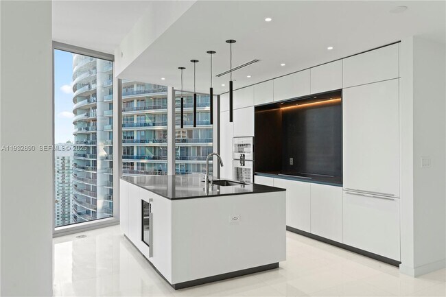 Photo - 300 Biscayne Blvd Way Unit 4007W
