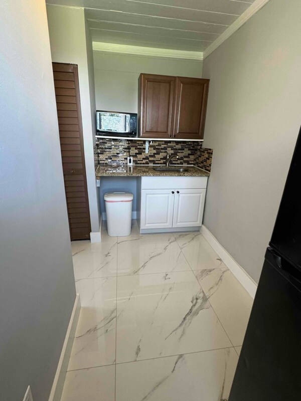 Photo - 921 N 19th Ave Unidad 9