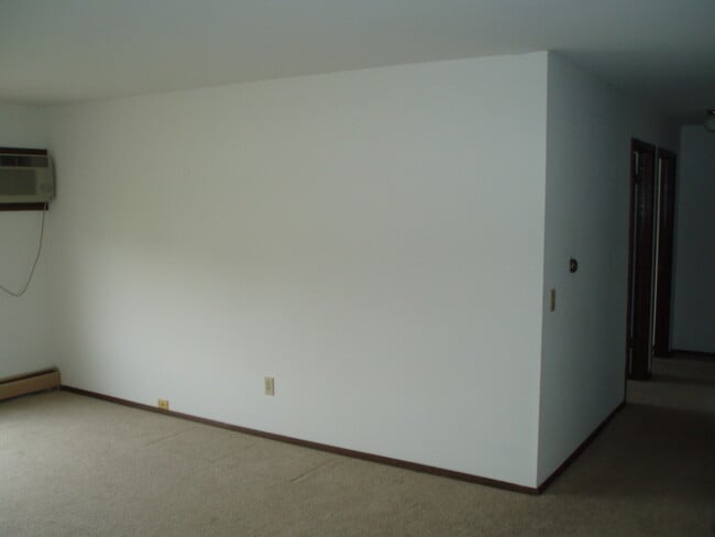 Photo - 205 Industrial Dr