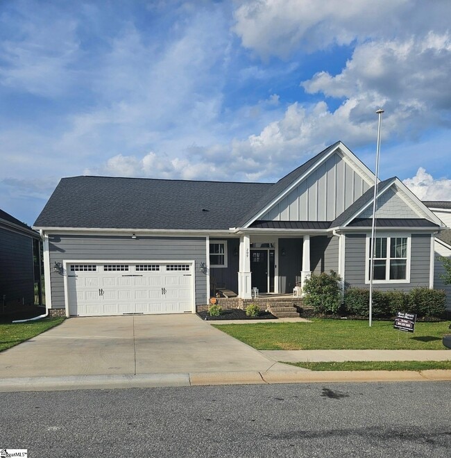 Building Photo - 209 Daystrom Dr Rental