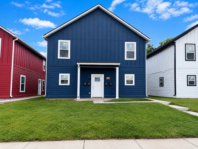 Building Photo - 1846 Gent Ave Unit D
